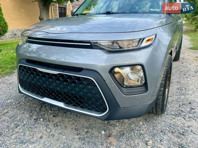 Серый Киа Soul, объемом двигателя 2 л и пробегом 125 тыс. км за 13900 $, фото 5 на Automoto.ua