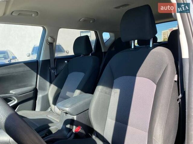 Серый Киа Soul, объемом двигателя 2 л и пробегом 79 тыс. км за 15300 $, фото 18 на Automoto.ua
