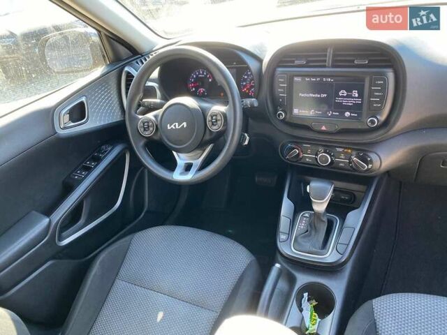 Серый Киа Soul, объемом двигателя 2 л и пробегом 79 тыс. км за 15300 $, фото 9 на Automoto.ua