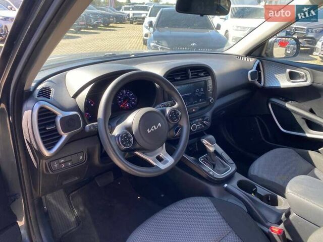 Серый Киа Soul, объемом двигателя 2 л и пробегом 79 тыс. км за 15300 $, фото 10 на Automoto.ua