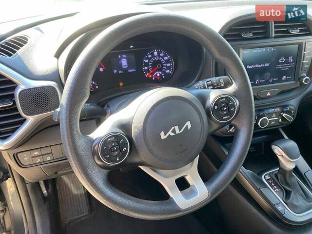 Серый Киа Soul, объемом двигателя 2 л и пробегом 79 тыс. км за 15300 $, фото 13 на Automoto.ua