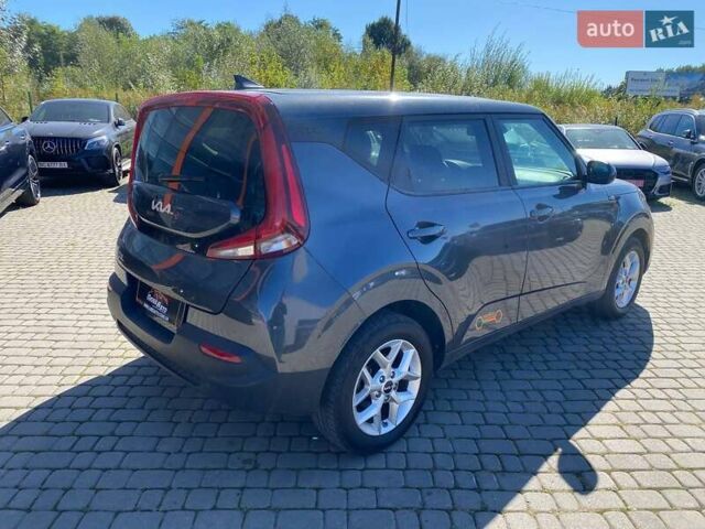 Серый Киа Soul, объемом двигателя 2 л и пробегом 79 тыс. км за 15300 $, фото 6 на Automoto.ua