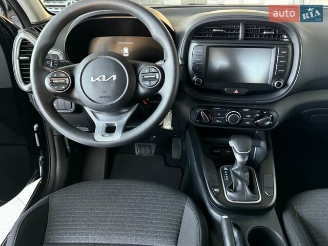 Сірий Кіа Soul, об'ємом двигуна 2 л та пробігом 74 тис. км за 17500 $, фото 13 на Automoto.ua