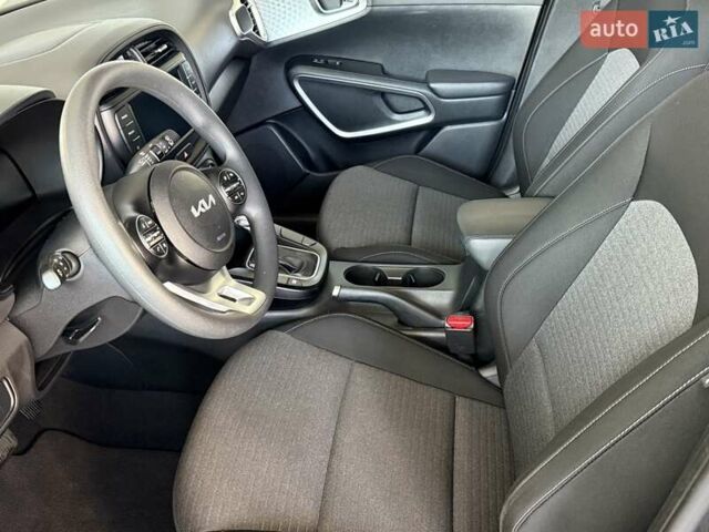 Сірий Кіа Soul, об'ємом двигуна 2 л та пробігом 74 тис. км за 17500 $, фото 8 на Automoto.ua
