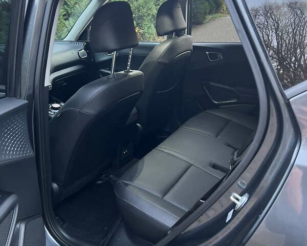 Серый Киа Soul, объемом двигателя 0 л и пробегом 17 тыс. км за 21500 $, фото 10 на Automoto.ua