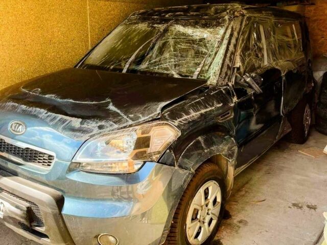 Киа Soul 2009 в Киеве на Automoto.ua Синий Киа Soul, объемом двигателя 1.6 л и пробегом 41 тыс. км за 4000 $, фото 1 на Automoto.ua