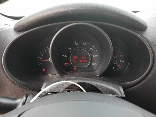 Синий Киа Soul, объемом двигателя 2 л и пробегом 68 тыс. км за 1100 $, фото 8 на Automoto.ua