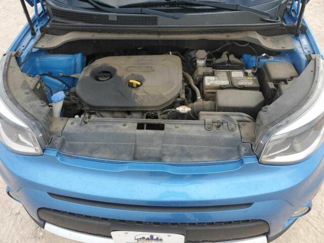 Синий Киа Soul, объемом двигателя 2 л и пробегом 68 тыс. км за 1100 $, фото 10 на Automoto.ua