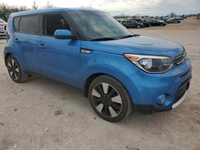 Синий Киа Soul, объемом двигателя 2 л и пробегом 68 тыс. км за 1100 $, фото 3 на Automoto.ua