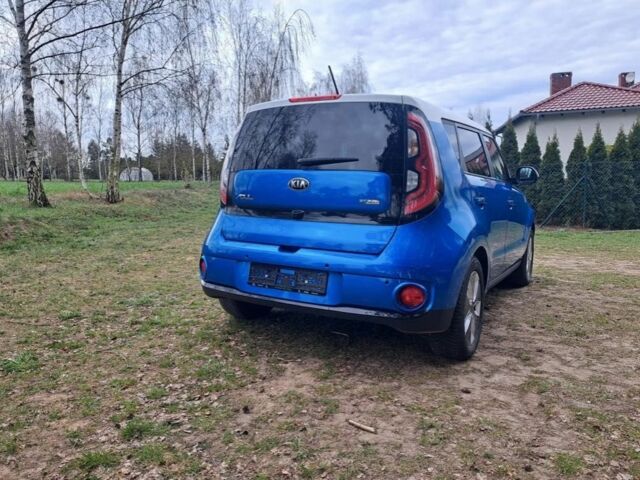 Синій Кіа Soul, об'ємом двигуна 0 л та пробігом 95 тис. км за 9300 $, фото 10 на Automoto.ua