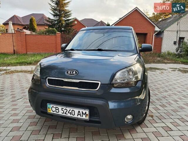 Синий Киа Soul, объемом двигателя 1.59 л и пробегом 134 тыс. км за 6500 $, фото 8 на Automoto.ua