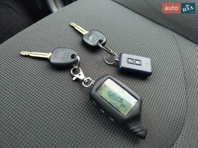 Синий Киа Soul, объемом двигателя 1.59 л и пробегом 134 тыс. км за 6500 $, фото 21 на Automoto.ua
