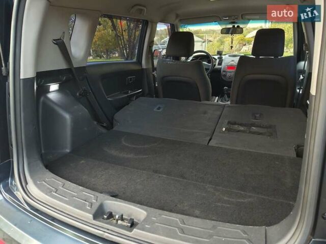 Синий Киа Soul, объемом двигателя 1.59 л и пробегом 134 тыс. км за 6500 $, фото 23 на Automoto.ua