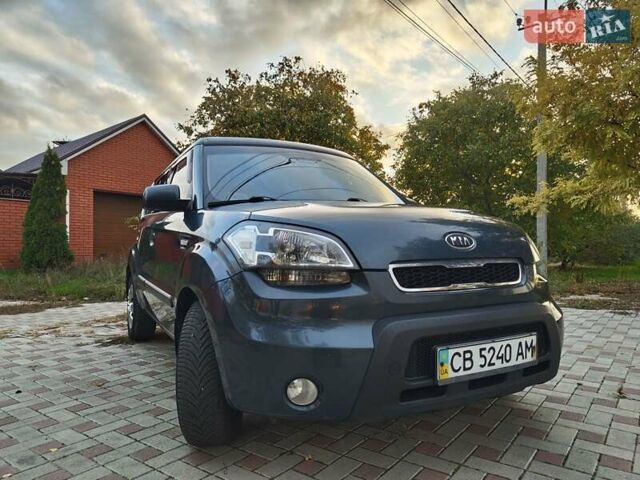 Синий Киа Soul, объемом двигателя 1.59 л и пробегом 134 тыс. км за 6500 $, фото 9 на Automoto.ua