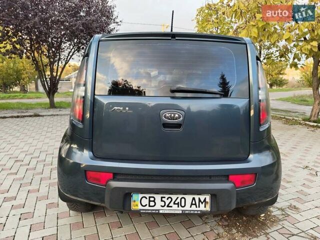 Синий Киа Soul, объемом двигателя 1.59 л и пробегом 134 тыс. км за 6500 $, фото 13 на Automoto.ua