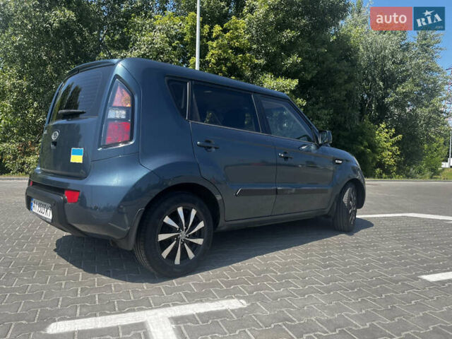 Синий Киа Soul, объемом двигателя 1.6 л и пробегом 215 тыс. км за 7200 $, фото 2 на Automoto.ua