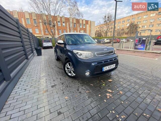 Синий Киа Soul, объемом двигателя 1.59 л и пробегом 190 тыс. км за 9500 $, фото 7 на Automoto.ua