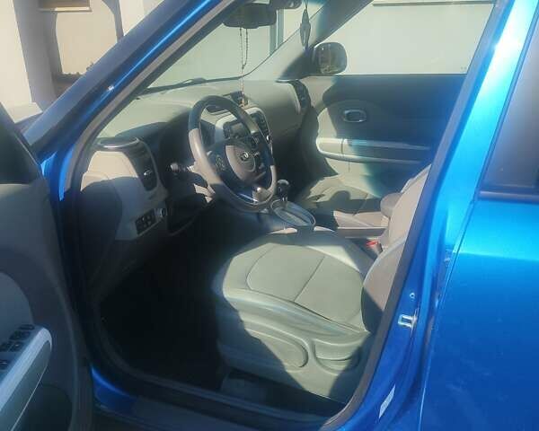 Синий Киа Soul, объемом двигателя 0 л и пробегом 108 тыс. км за 7800 $, фото 3 на Automoto.ua