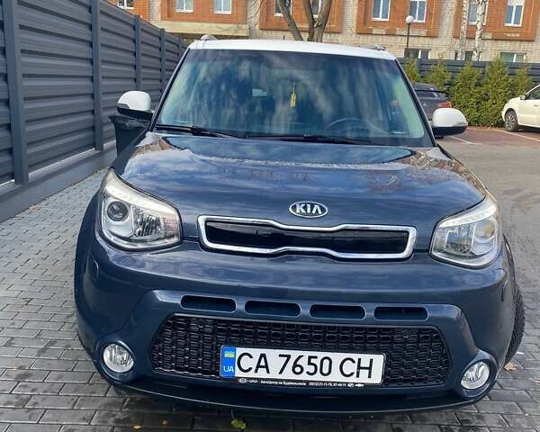 Синий Киа Soul, объемом двигателя 1.59 л и пробегом 190 тыс. км за 9500 $, фото 4 на Automoto.ua