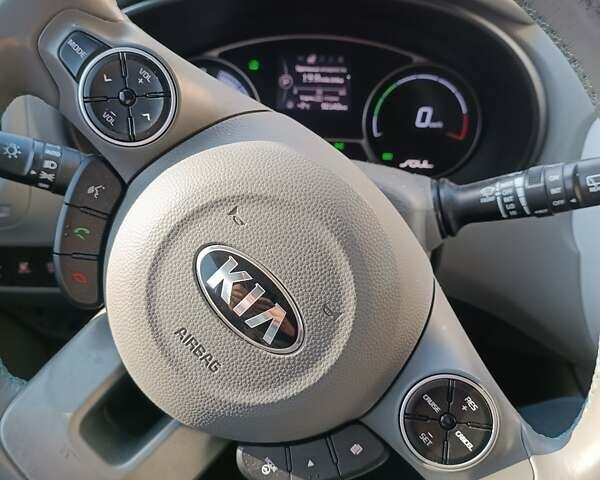 Синий Киа Soul, объемом двигателя 0 л и пробегом 93 тыс. км за 10700 $, фото 12 на Automoto.ua
