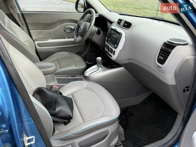 Синий Киа Soul, объемом двигателя 0 л и пробегом 144 тыс. км за 6299 $, фото 28 на Automoto.ua