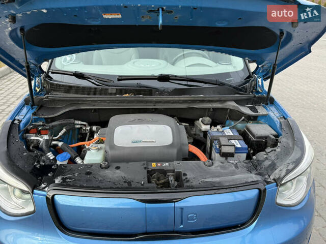 Синий Киа Soul, объемом двигателя 0 л и пробегом 144 тыс. км за 6299 $, фото 15 на Automoto.ua