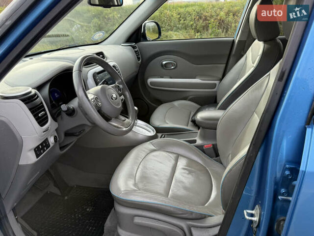 Синий Киа Soul, объемом двигателя 0 л и пробегом 144 тыс. км за 6299 $, фото 16 на Automoto.ua