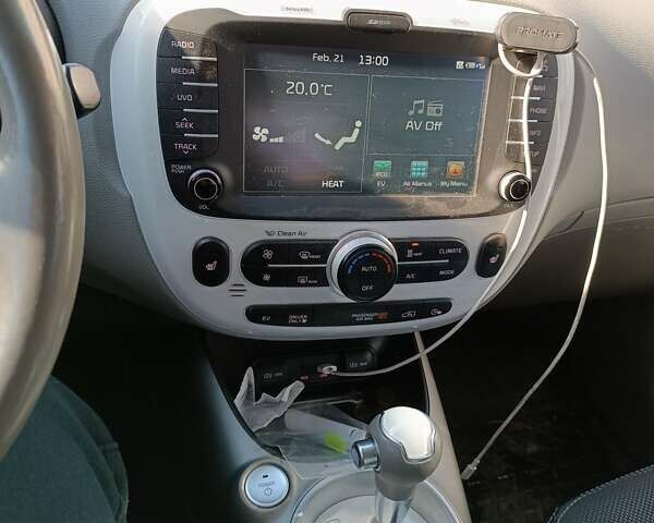 Синий Киа Soul, объемом двигателя 0 л и пробегом 93 тыс. км за 10700 $, фото 11 на Automoto.ua