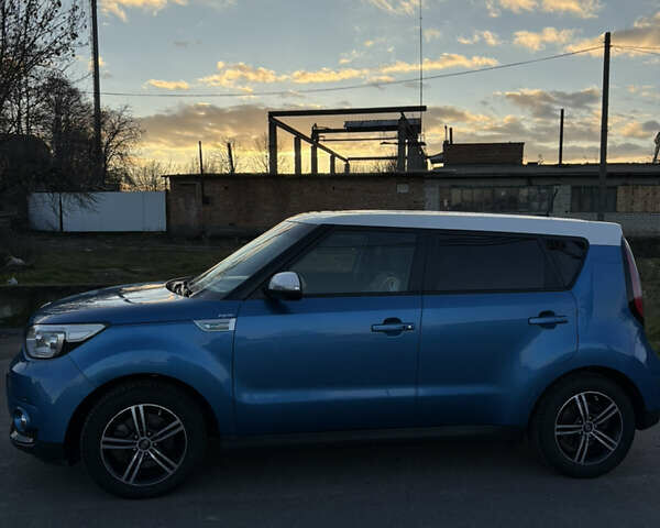 Синий Киа Soul, объемом двигателя 0 л и пробегом 94 тыс. км за 6700 $, фото 3 на Automoto.ua
