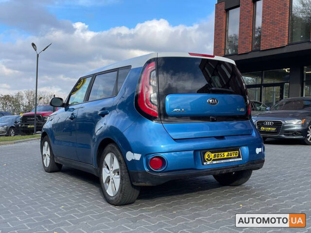 Синій Кіа Soul, об'ємом двигуна 27 л та пробігом 185 тис. км за 9500 $, фото 3 на Automoto.ua