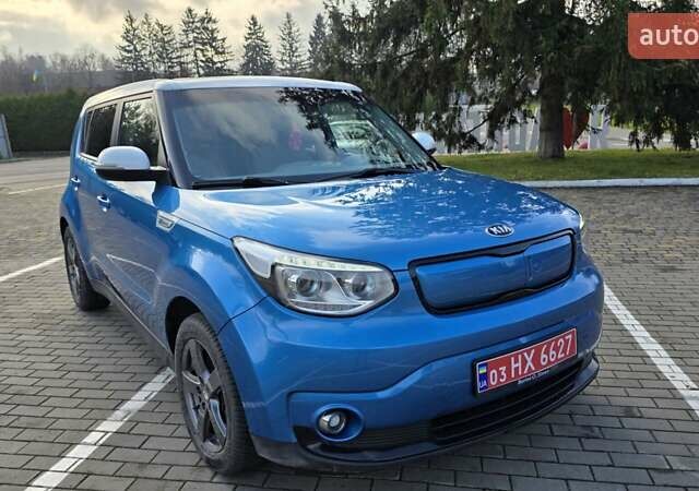 Синий Киа Soul, объемом двигателя 0 л и пробегом 120 тыс. км за 6500 $, фото 1 на Automoto.ua
