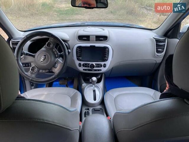 Синий Киа Soul, объемом двигателя 0 л и пробегом 97 тыс. км за 7200 $, фото 9 на Automoto.ua