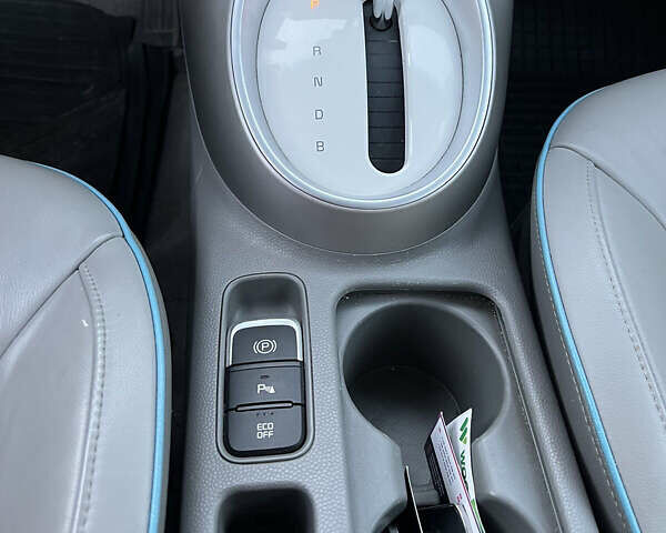 Синий Киа Soul, объемом двигателя 0 л и пробегом 130 тыс. км за 6700 $, фото 4 на Automoto.ua