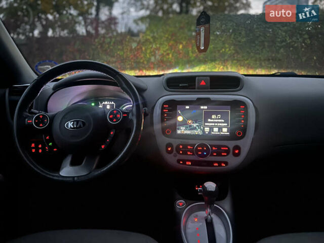 Киа Soul 2015 в Днепре (Днепропетровске) на Automoto.ua Синий Киа Soul, объемом двигателя 0 л и пробегом 115 тыс. км за 6500 $, фото 18 на Automoto.ua