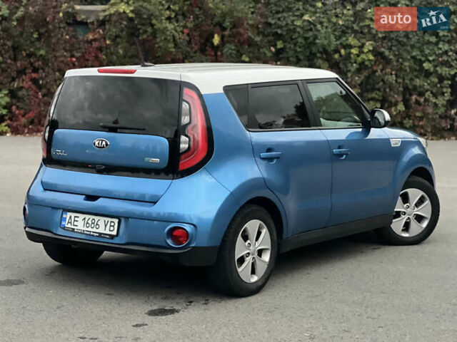 Киа Soul 2015 в Днепре (Днепропетровске) на Automoto.ua Синий Киа Soul, объемом двигателя 0 л и пробегом 115 тыс. км за 6500 $, фото 8 на Automoto.ua