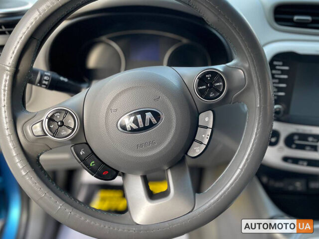 Синій Кіа Soul, об'ємом двигуна 27 л та пробігом 185 тис. км за 9500 $, фото 9 на Automoto.ua
