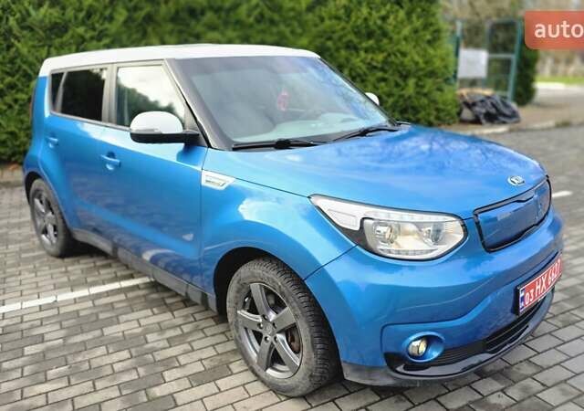 Синий Киа Soul, объемом двигателя 0 л и пробегом 120 тыс. км за 6500 $, фото 5 на Automoto.ua