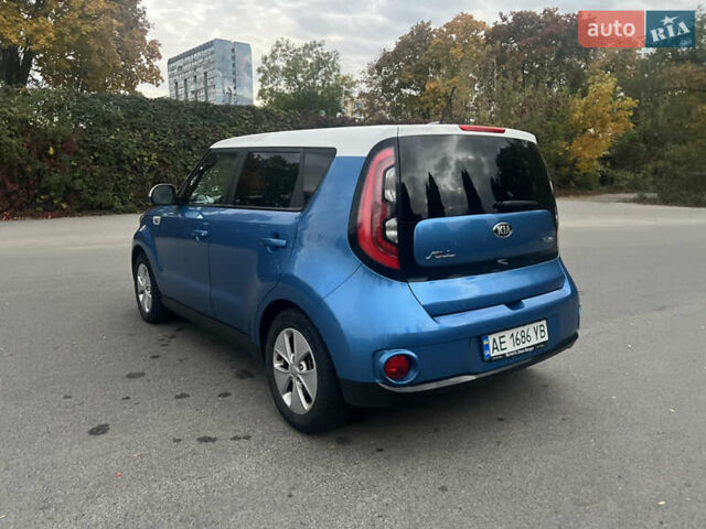 Киа Soul 2015 в Днепре (Днепропетровске) на Automoto.ua Синий Киа Soul, объемом двигателя 0 л и пробегом 115 тыс. км за 6500 $, фото 10 на Automoto.ua