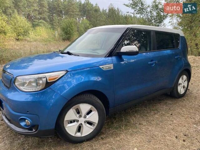 Синий Киа Soul, объемом двигателя 0 л и пробегом 97 тыс. км за 7200 $, фото 2 на Automoto.ua