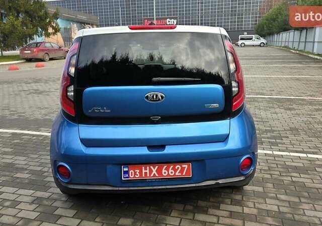 Синий Киа Soul, объемом двигателя 0 л и пробегом 120 тыс. км за 6500 $, фото 12 на Automoto.ua