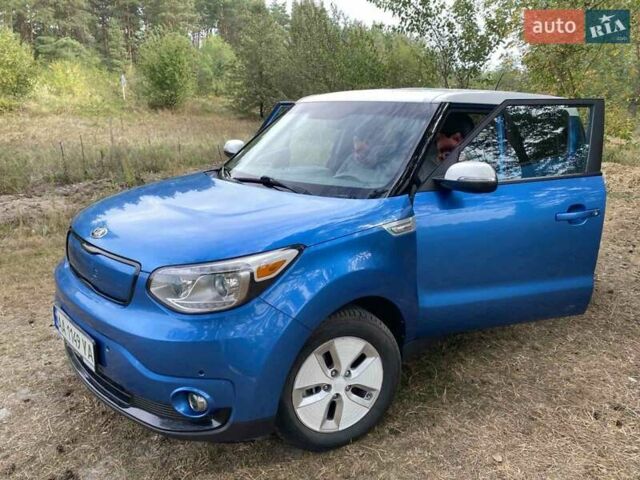 Синий Киа Soul, объемом двигателя 0 л и пробегом 97 тыс. км за 7200 $, фото 13 на Automoto.ua