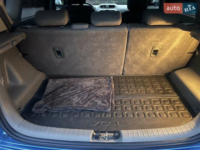 Киа Soul 2015 в Днепре (Днепропетровске) на Automoto.ua Синий Киа Soul, объемом двигателя 0 л и пробегом 115 тыс. км за 6500 $, фото 21 на Automoto.ua