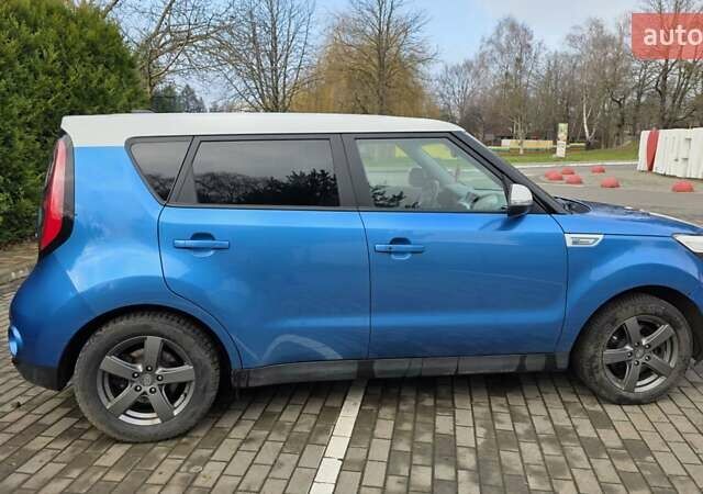 Синий Киа Soul, объемом двигателя 0 л и пробегом 120 тыс. км за 6500 $, фото 10 на Automoto.ua