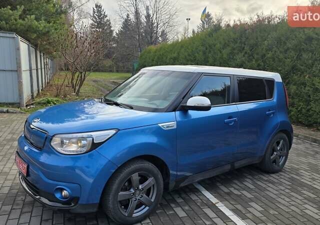 Синий Киа Soul, объемом двигателя 0 л и пробегом 120 тыс. км за 6500 $, фото 4 на Automoto.ua