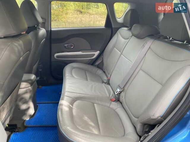 Синий Киа Soul, объемом двигателя 0 л и пробегом 97 тыс. км за 7200 $, фото 4 на Automoto.ua