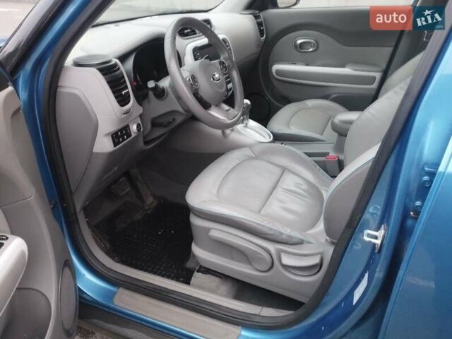 Синій Кіа Soul, об'ємом двигуна 0 л та пробігом 151 тис. км за 5800 $, фото 10 на Automoto.ua