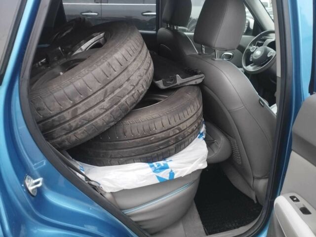 Синій Кіа Soul, об'ємом двигуна 0 л та пробігом 151 тис. км за 5800 $, фото 16 на Automoto.ua