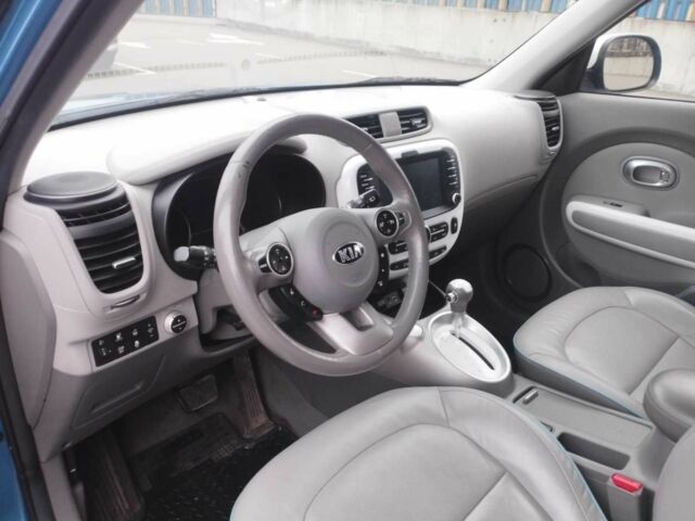 Синій Кіа Soul, об'ємом двигуна 0 л та пробігом 151 тис. км за 5800 $, фото 9 на Automoto.ua