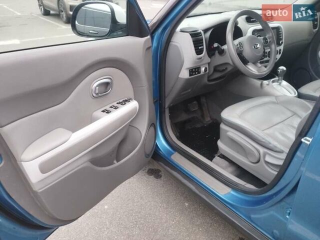 Синій Кіа Soul, об'ємом двигуна 0 л та пробігом 151 тис. км за 5800 $, фото 8 на Automoto.ua