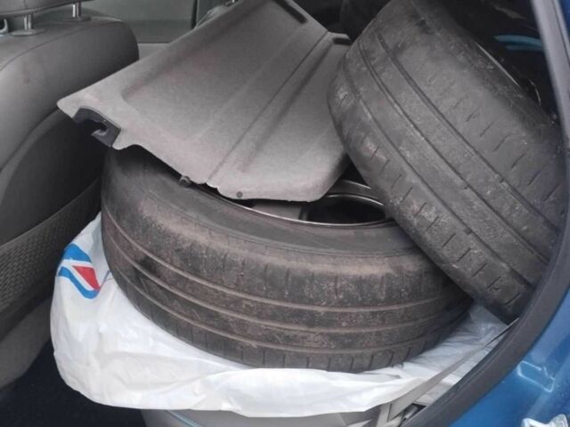 Синій Кіа Soul, об'ємом двигуна 0 л та пробігом 151 тис. км за 5800 $, фото 12 на Automoto.ua